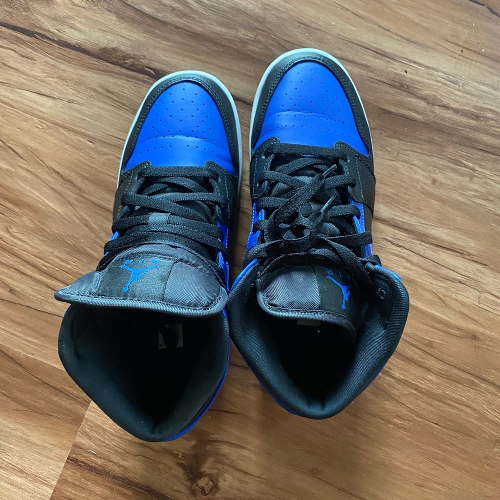 Brand new jordan 1 mid